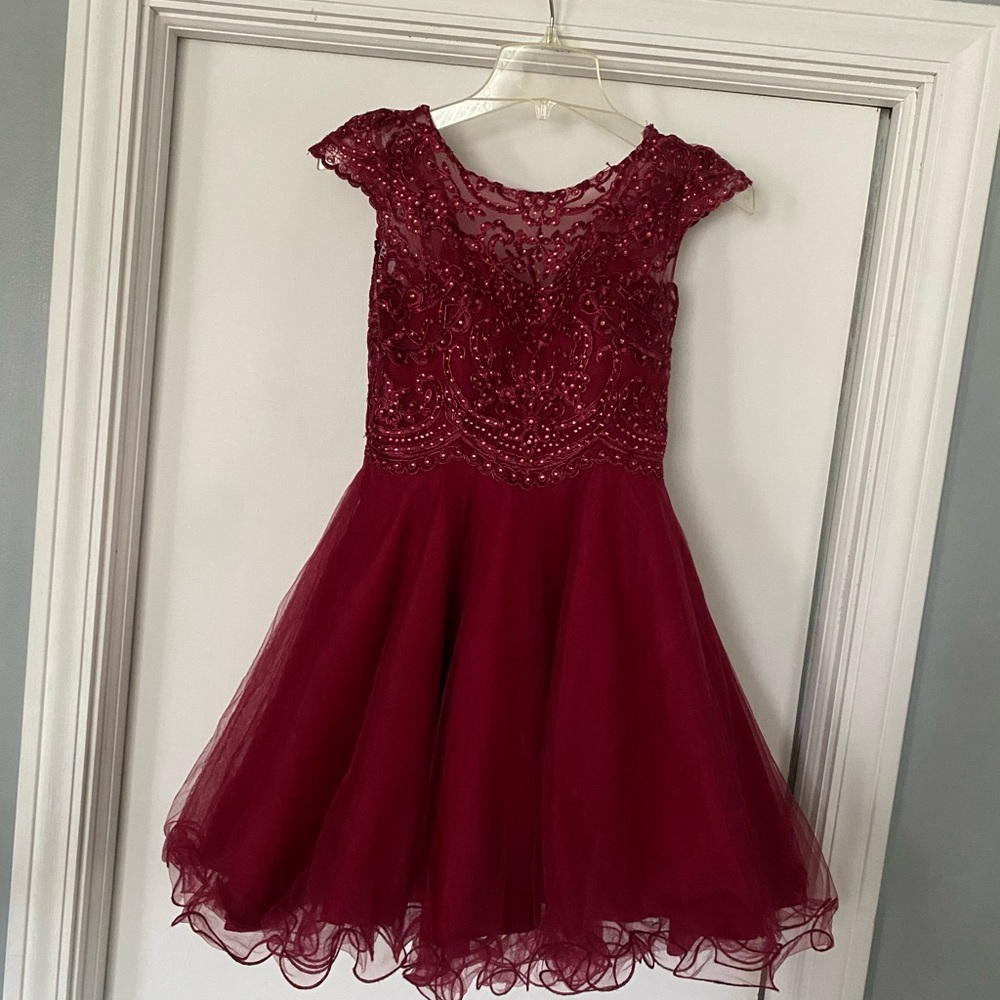 Burgundy sequined A-line prom homecoming dress Xs